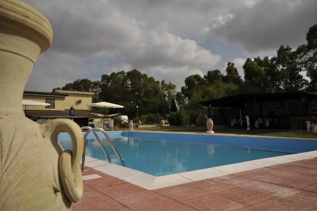 La Locanda Il Trovatore Guest House Tottubella