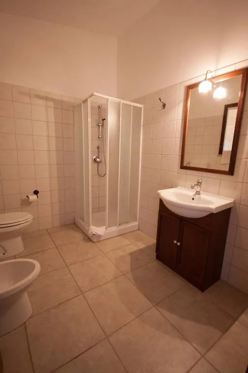 La Locanda Il Trovatore Guest House Tottubella